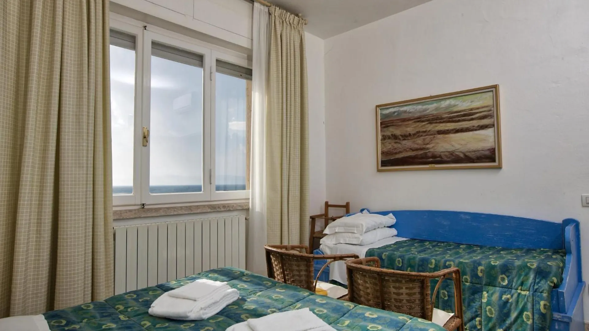 Huge Holiday Home In Marina Di Castagneto Carducci Near Sea 도노라티코