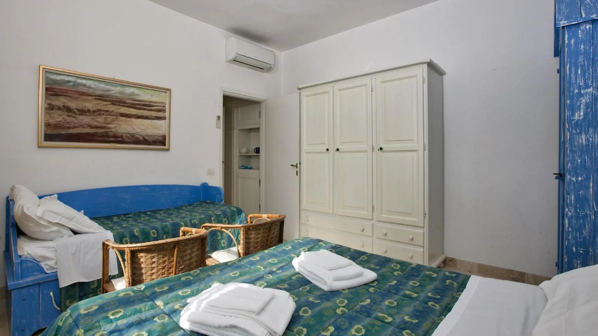 Huge Holiday Home In Marina Di Castagneto Carducci Near Sea 도노라티코