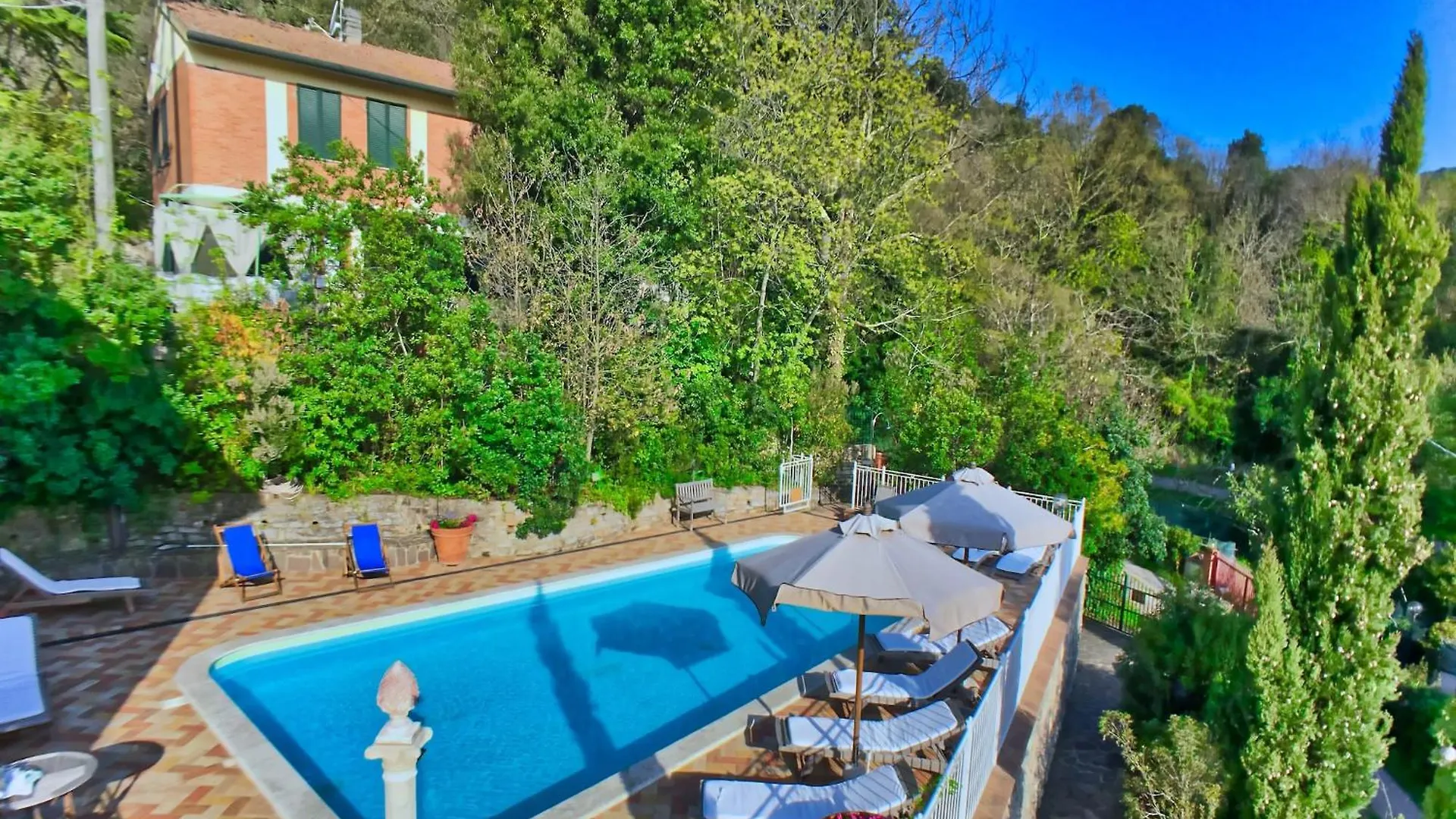 Huge Holiday Home In Marina Di Castagneto Carducci Near Sea Donoratico
