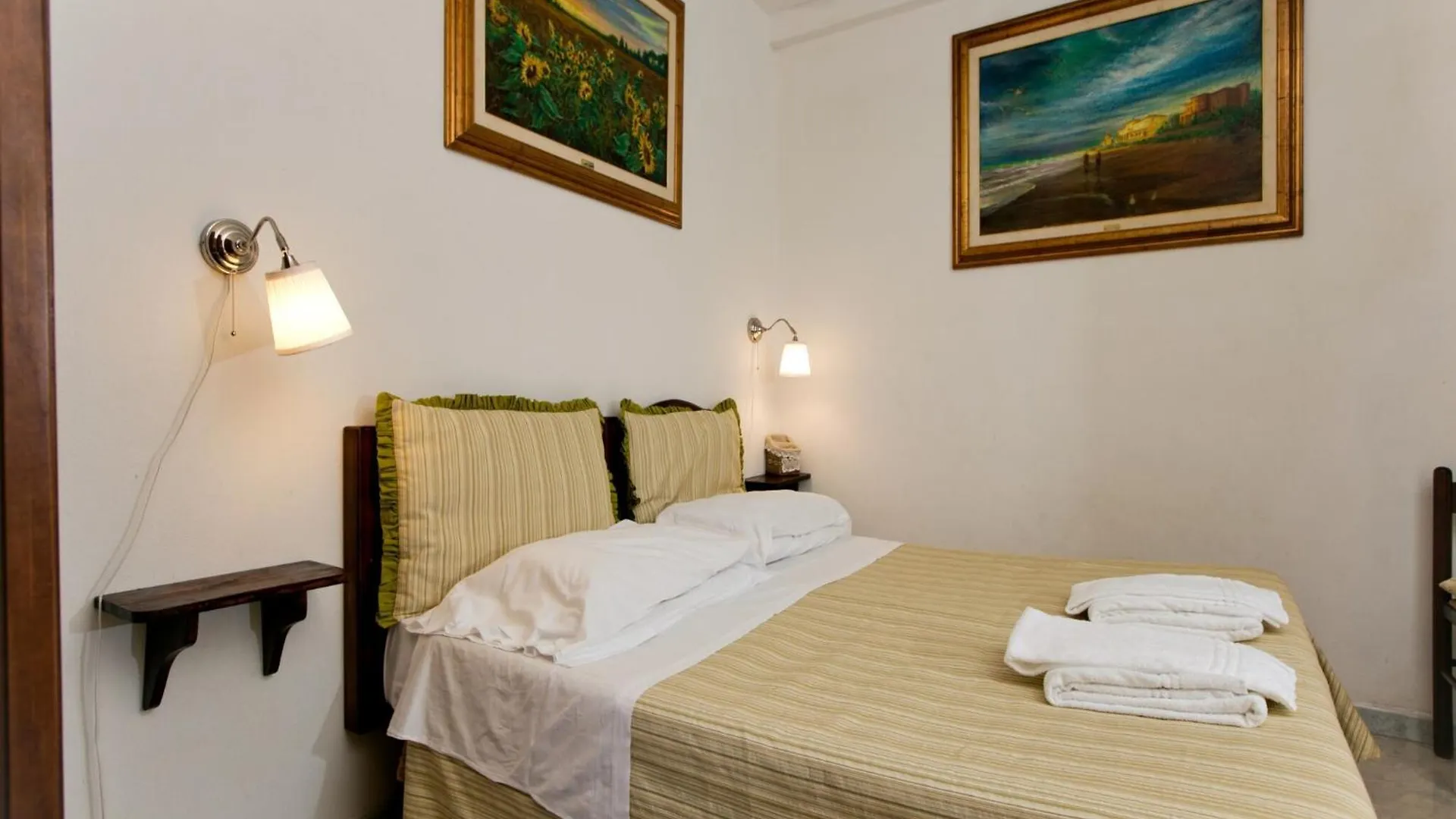 Huge Holiday Home In Marina Di Castagneto Carducci Near Sea Donoratico
