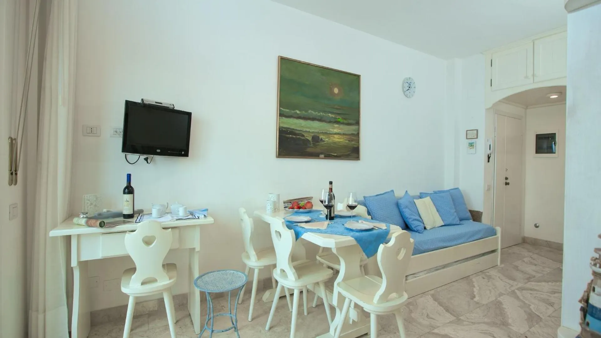 Huge Holiday Home In Marina Di Castagneto Carducci Near Sea Donoratico