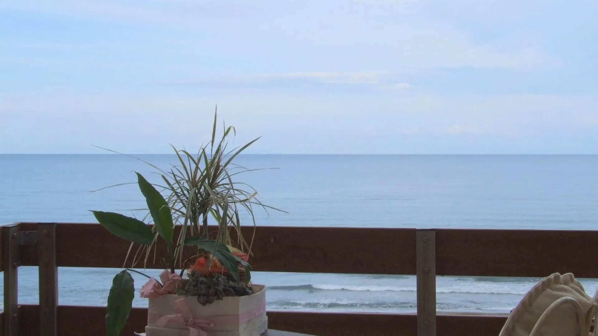 Huge Holiday Home In Marina Di Castagneto Carducci Near Sea Donoratico